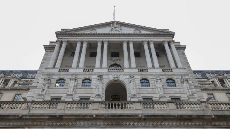 证词陈述分析及利率前景展望 - - 英格兰银行明年将每个季月降息一次