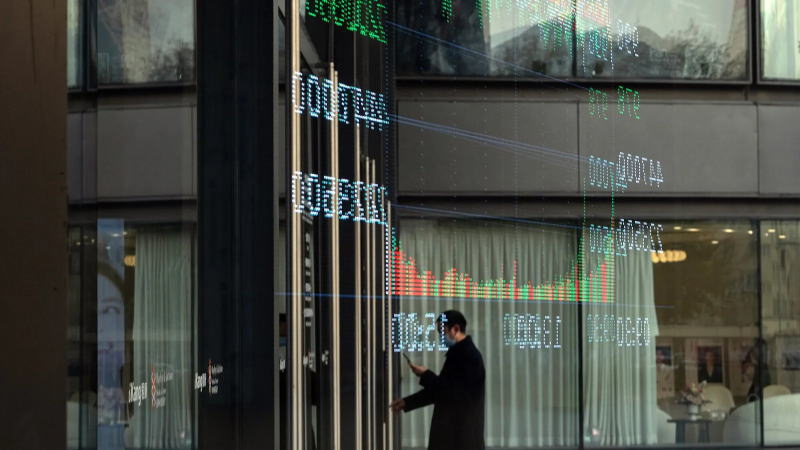 中国共同基金宣布大幅下调管理和托管费用，以响应监管指导
