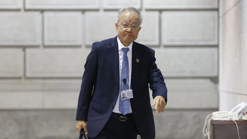 超级鸽派中村丰明暗示他不支持日本央行在12月加息