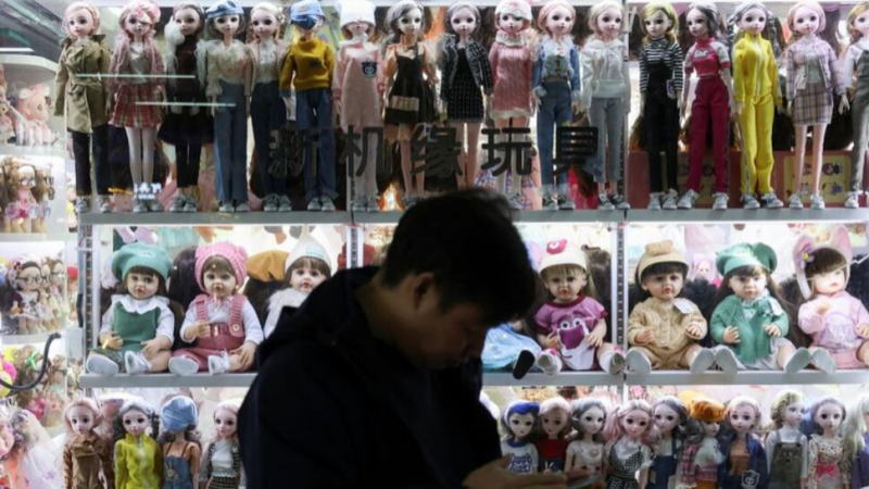 在中国出口重镇义乌，贸易商对特朗普关税不以为意