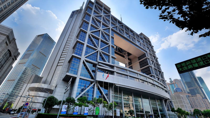 华尔街涨势放缓之际，全球股市创下历史新高
