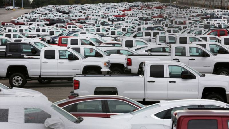 特朗普提出对汽车、药品和半导体征收25%的关税，且税率可能进一步提高