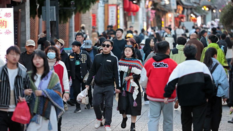 中国拟就刺激消费举行发布会，股市大幅上扬