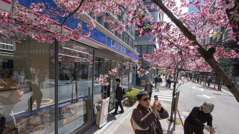 外国游客一直推动着日本经济的发展。日元升值可能会逆转这一趋势