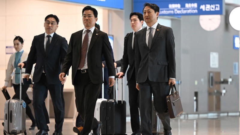 韩国呼吁与美国进行“冷静、有序”的谈判