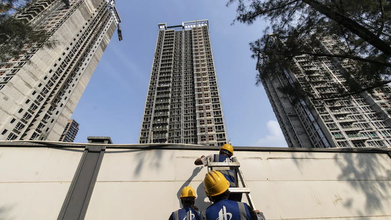 中国前百开放商房地产销售跌穿3000亿