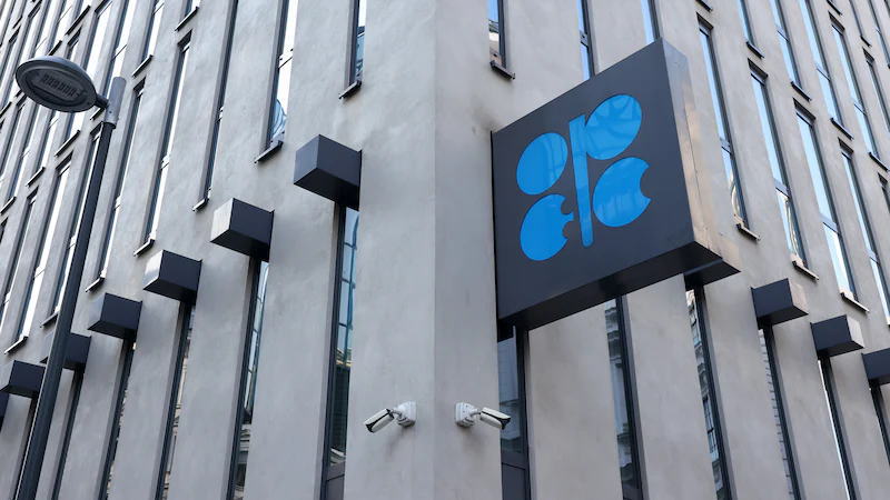 OPEC+提前召开会议评估新一轮石油增产