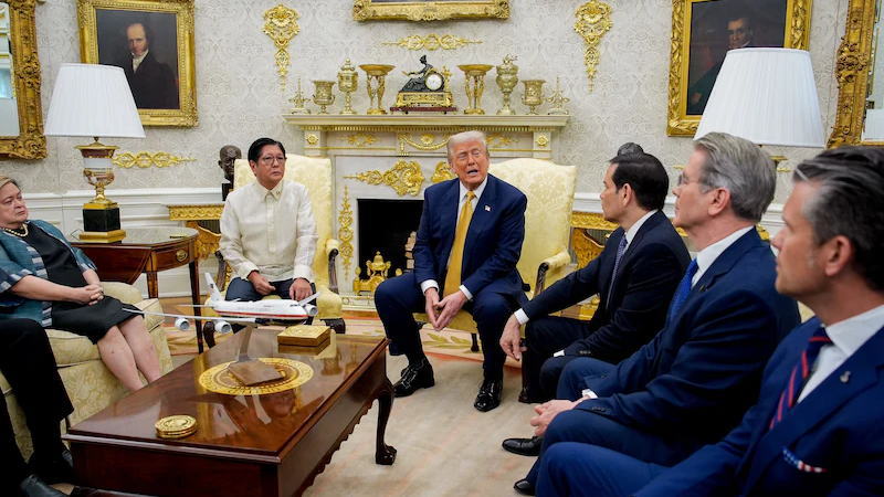 与马科斯总统会面后，特朗普宣布与菲律宾达成贸易协议，关税19%对0%