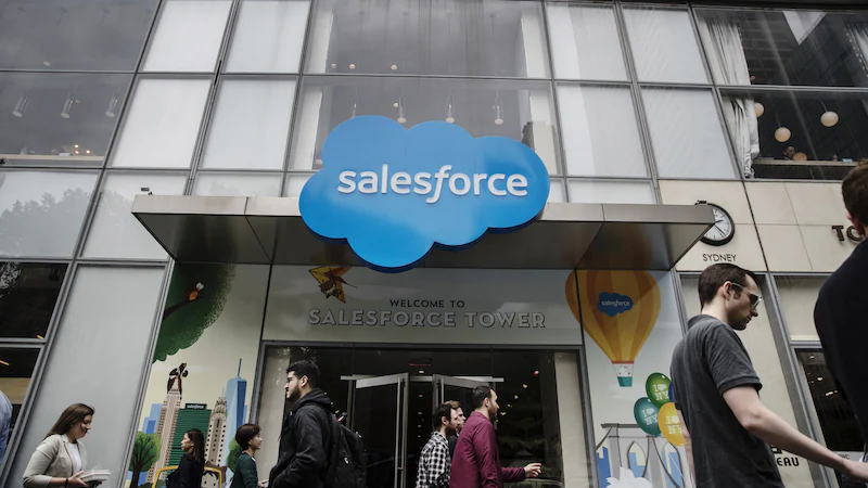 Salesforce预计增长疲软，人工智能的扩张对其业务十分不利