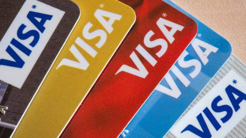 维萨营收超预期，由于信用卡消费热度持续高企