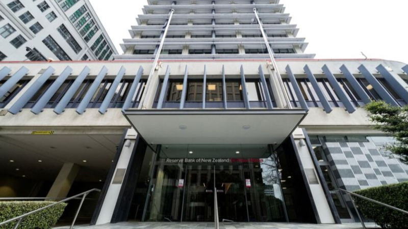 新西兰任命罗杰·芬利为央行新主席