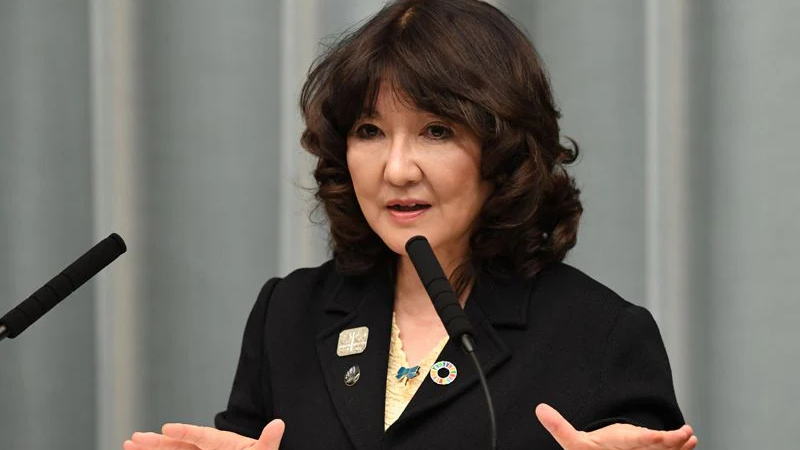 片山皋月在日元贬值相关记者会上表示：“当前日元汇率走势完全不反映经济基本面