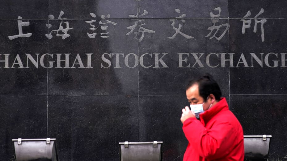 中国10个月以来首次上调QDII额度，相关基金的限购可能随之放松
