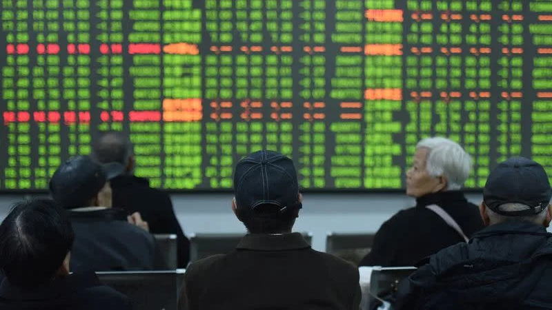预计本周不会有具体的刺激措施出台，沪深300指数转为下跌