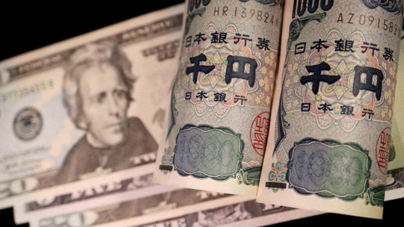 日元大幅反弹，由于当局随时可能下场干预