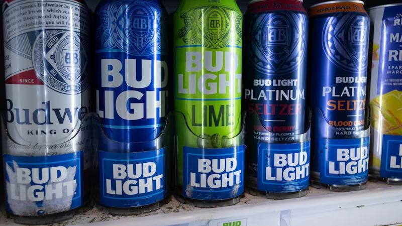 百威英博惊艳市场：啤酒销量实现增长，股价大涨 7.7%