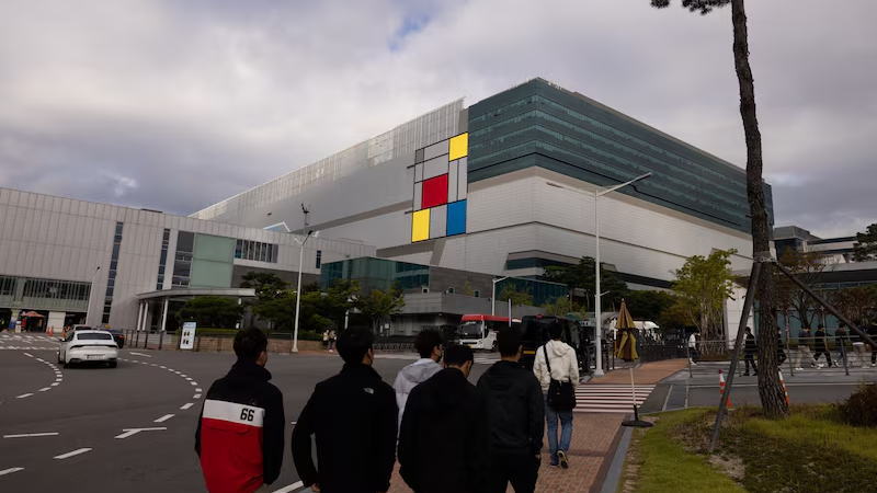 三星与工会达成最后一刻协议，阻止了原定罢工