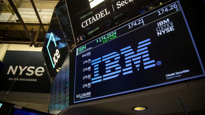 IBM股价在特朗普赞扬该公司的视频重新流传后飙升