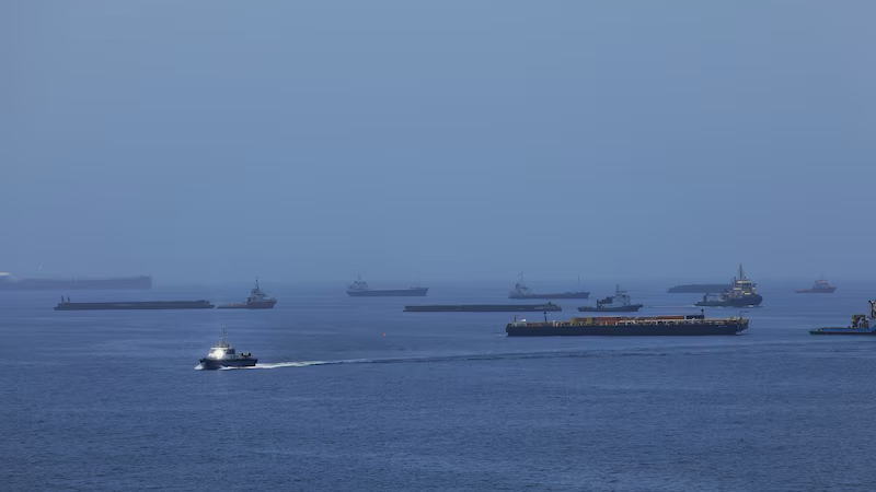 安达保险CEO称霍尔木兹海峡仍是“战区”