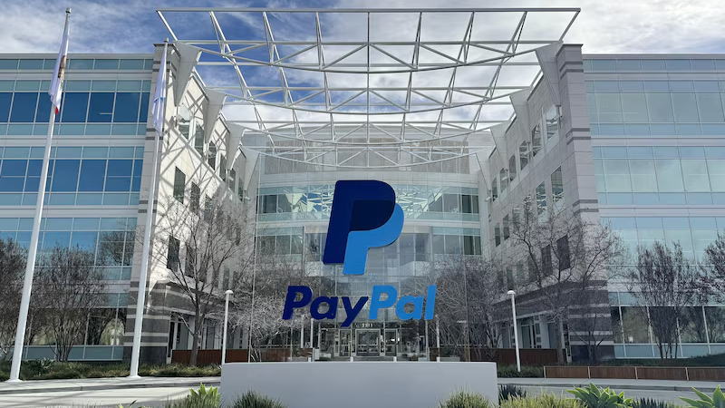 Stripe与Advent出价逾530亿美元收购PayPal