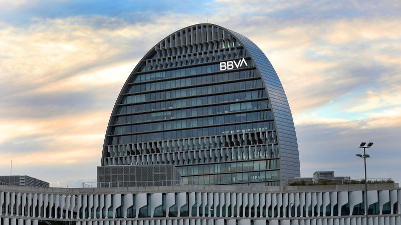 BBVA将在超出盈利预期后启动20亿欧元的回购