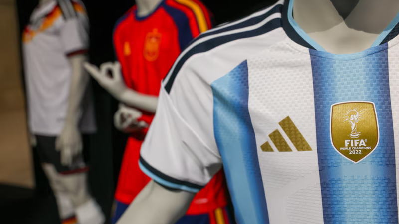 2026年世界杯拖累阿迪达斯：股价暴跌，年内涨幅尽失