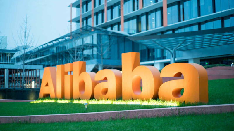 阿里巴巴在人工智能复苏中领涨中国科技股