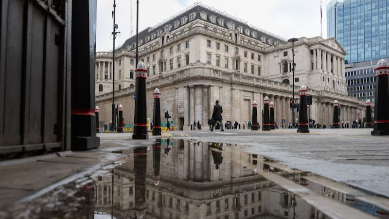 英国央行维持利率在3.75%，并警告与伊朗战争可能促使加息