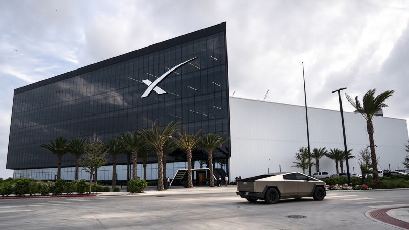太空探索技术公司收购低频频谱，将星链打造为移动运营商
