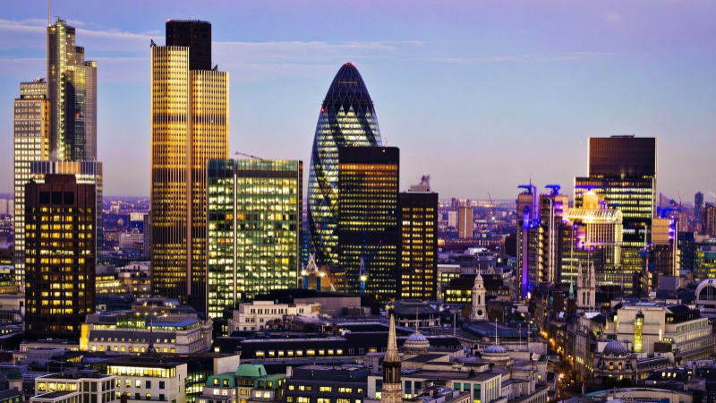 英国大型企业考虑在2027年用人工智能取代员工，一项调查显示