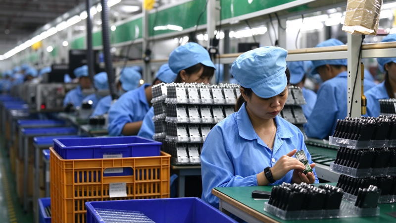 中国经济增长加速超出预期并接近年度目标