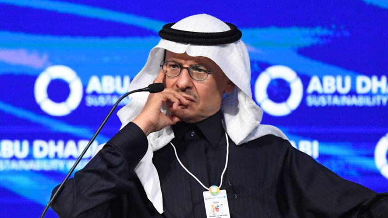 由于对OPEC+可能发动价格战的担忧挥之不去，油价延续跌势