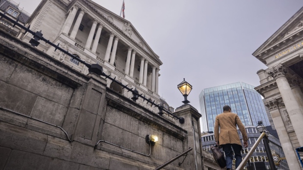 通胀居高不下，华尔街大行撤销了对英国央行9月降息的预期