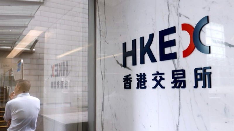 在成功募集40亿美元后，美的港股首个交易日大涨8%